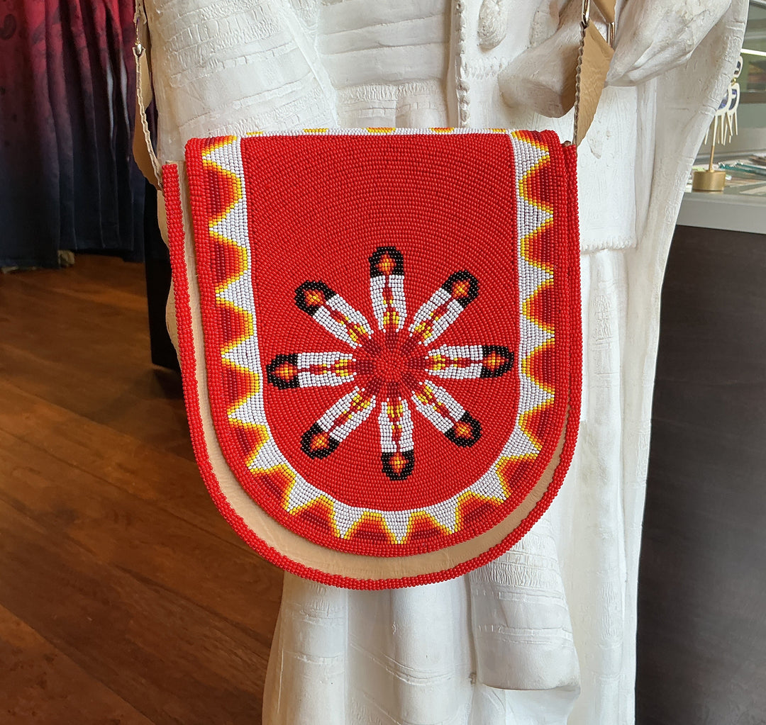 Arikara Beaded Bag