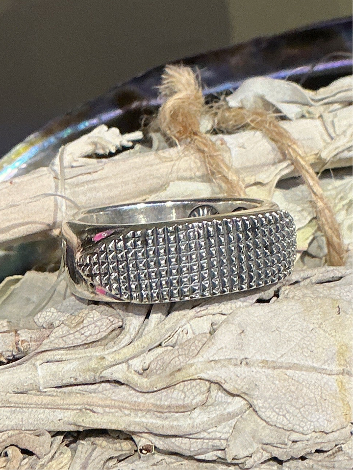 V Ring Cross Cut