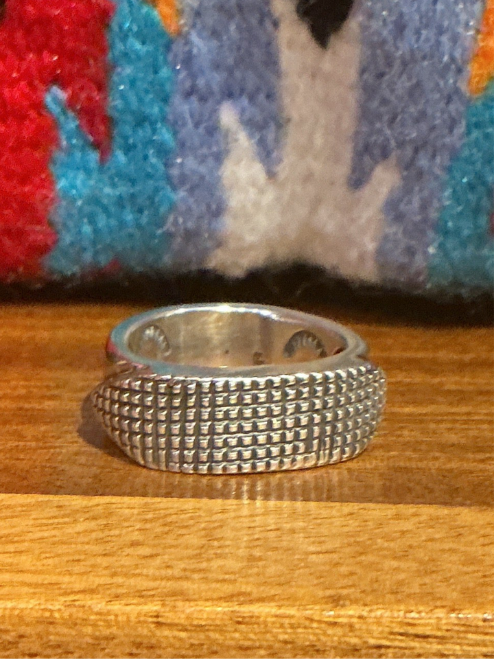 V Ring Cross Cut