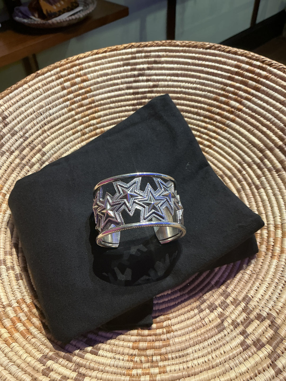 Cut Out Opposing Star Bracelet