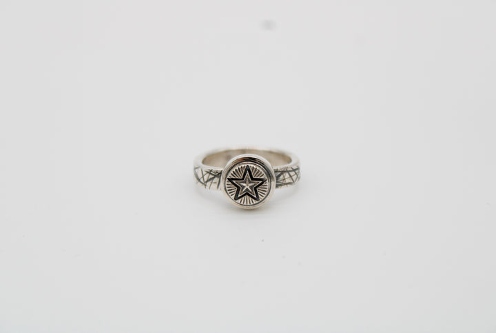 Cody Sanderson Star Button with Cat Scratch Ring