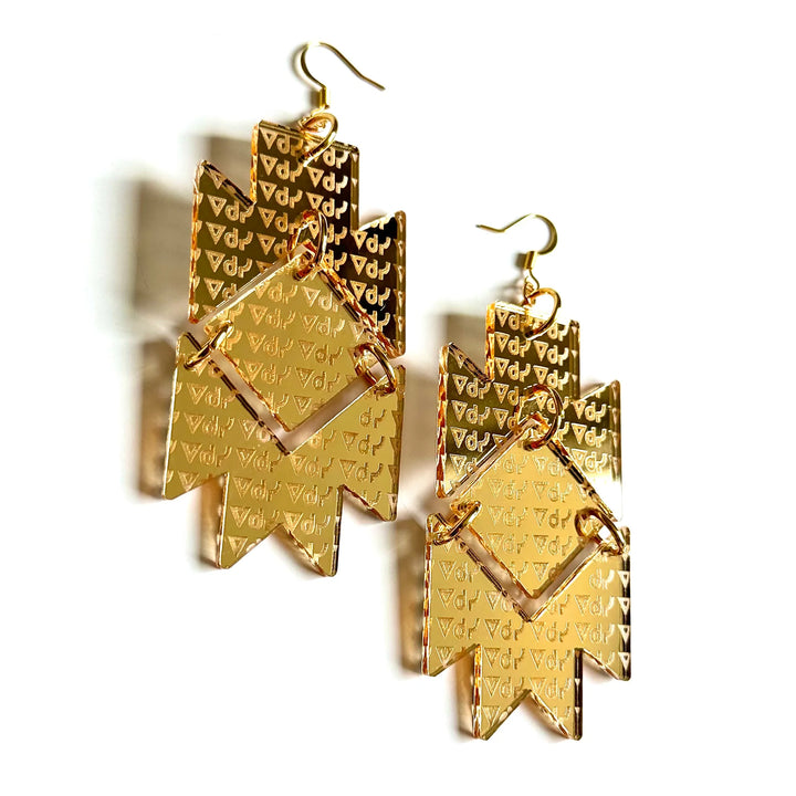 Ekosi Mountain Water // Mirror SACRD THNDR