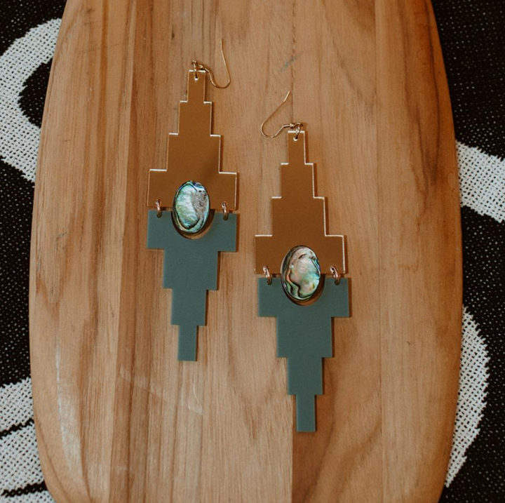 Copper Canoe Woman Earrings - Mesa