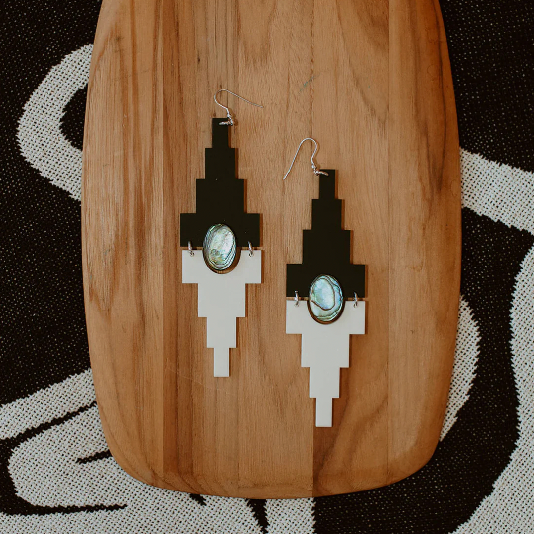 Copper Canoe Woman Earrings - Mesa