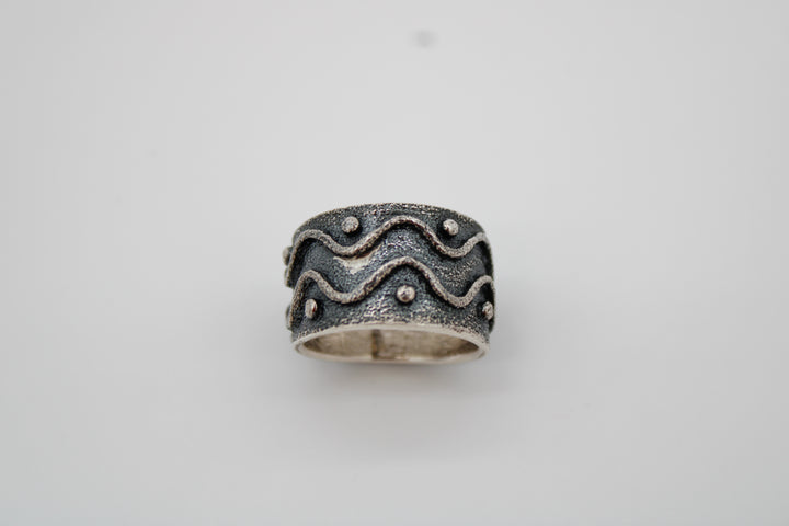 Denipah-LaRance Fine Art Water Wave Corn Seed Ring
